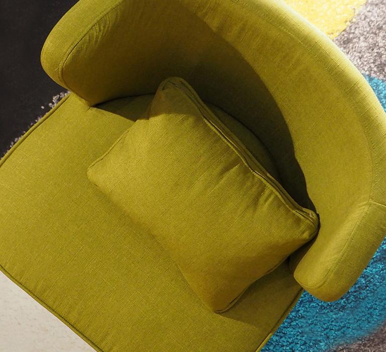 Żółty fotel